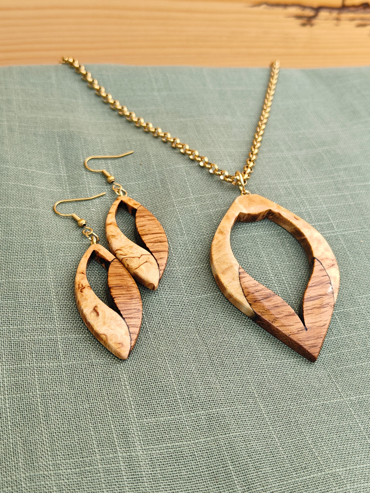 Shepherd of the Forest - Jewelry Set