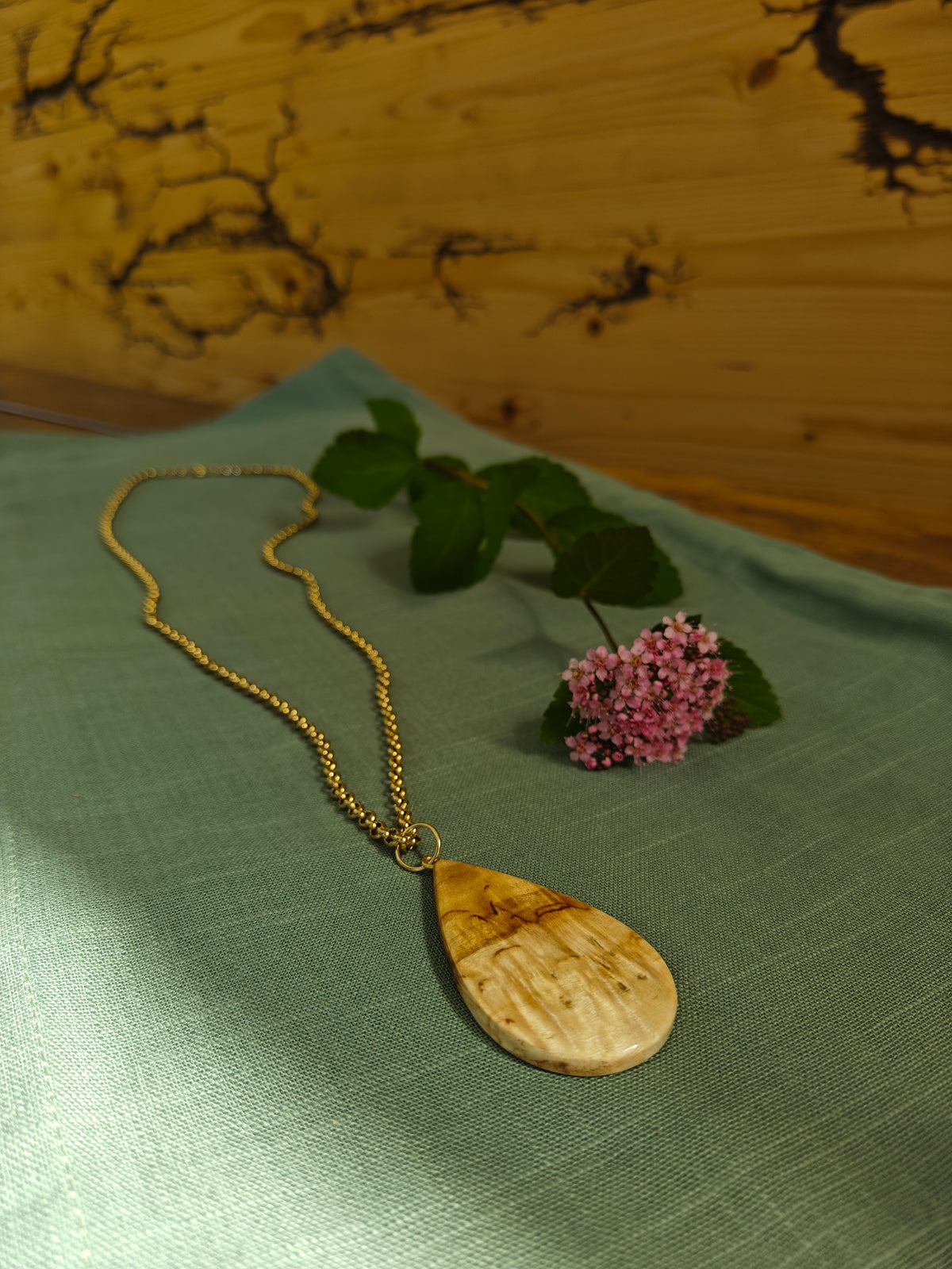 Visara - Necklace